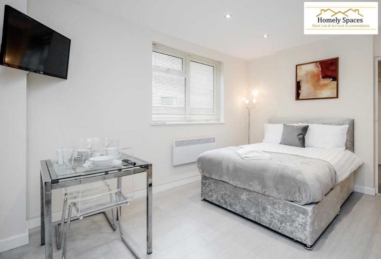 Bedford Hospital Victoria Apartments A And B By Homely Spaces Short Lets & Serviced Accommodation Zewnętrze zdjęcie