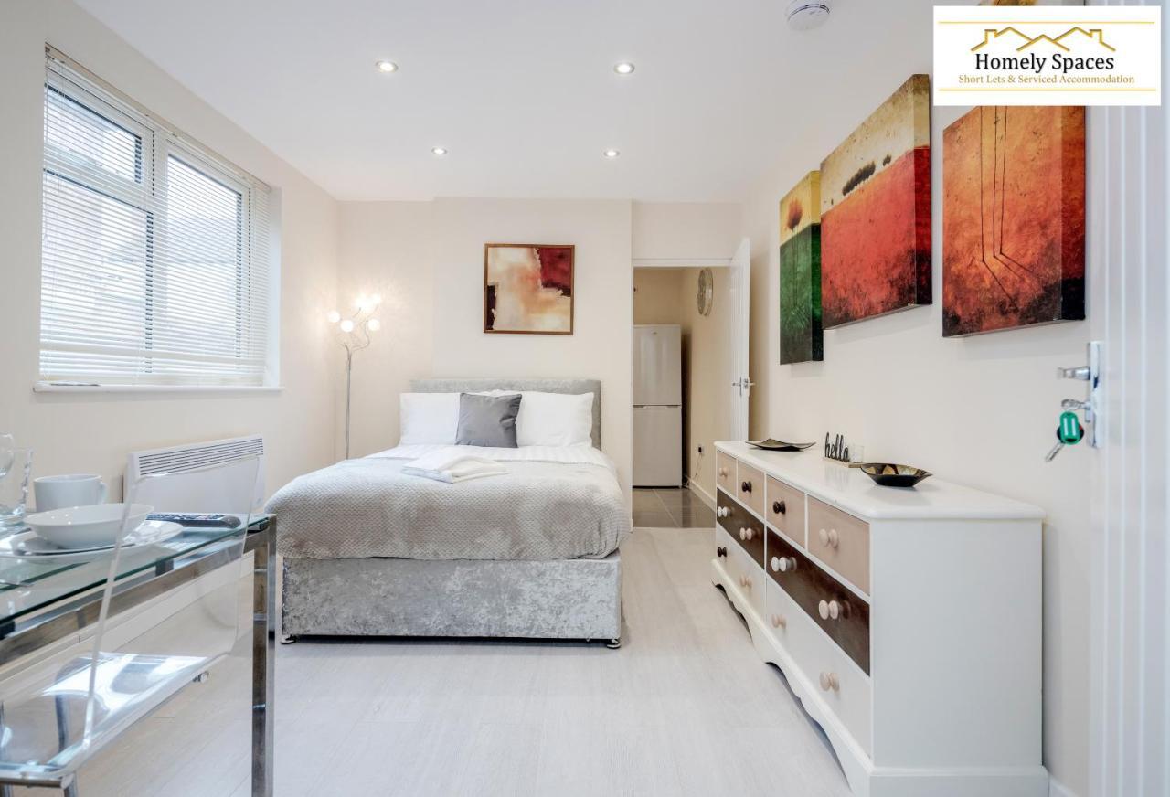 Bedford Hospital Victoria Apartments A And B By Homely Spaces Short Lets & Serviced Accommodation Zewnętrze zdjęcie