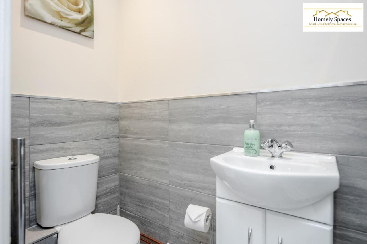 Bedford Hospital Victoria Apartments A And B By Homely Spaces Short Lets & Serviced Accommodation Zewnętrze zdjęcie